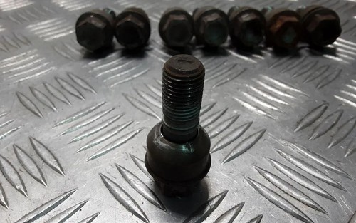 Porsche boxster 987 bolts 40 - porsche,