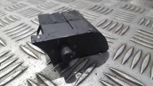8e2919094 switch headlight